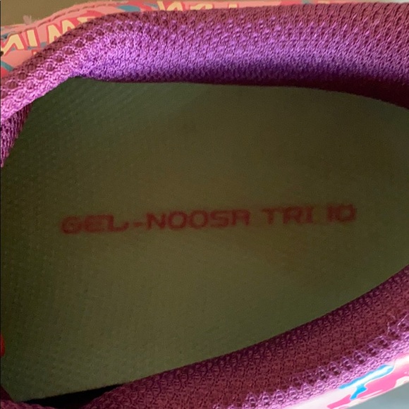 ASICS - Picture 4 of 4